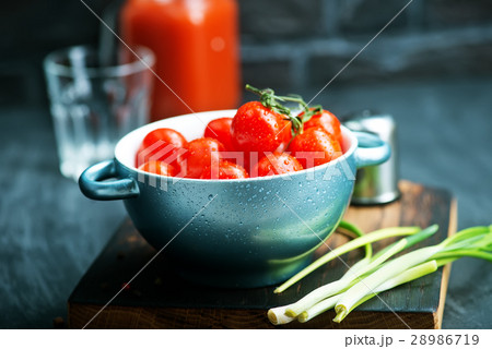 tomato 28986719