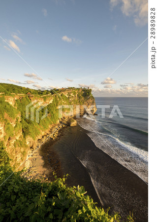 バリ島　ウルワツ寺院 28989828