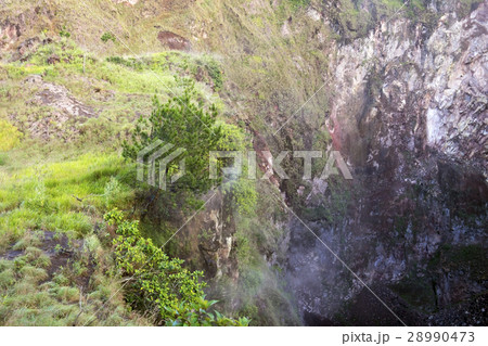 バリ島 キンタマーニ高原バトゥール山の水蒸気 バリ島 キンタマーニ高原バトゥール山の水蒸気 28990473