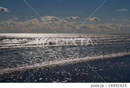 海とサーファー 28992826