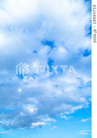空　雲　青い空　白い雲　合成用背景素材　写真素材 28994759
