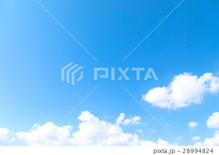空　雲　青い空　白い雲　合成用背景素材　写真素材 28994824