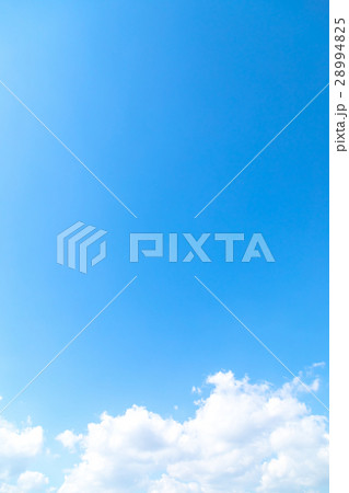 空　雲　青い空　白い雲　合成用背景素材　写真素材 28994825