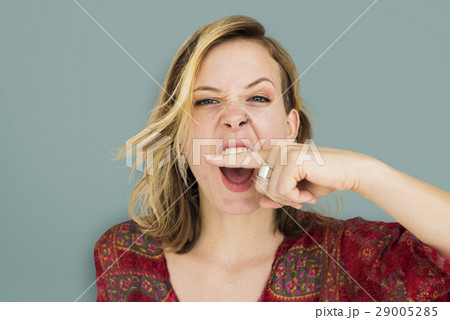 Woman Scream Shouting Furious Portrait Concept 29005285