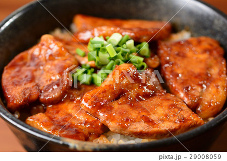 豚丼 29008059