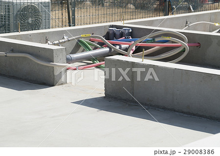 住宅 工事現場 基礎工事 完成 給排水パイプ コンクリート ベタ基礎 耐震性 住宅 工事現場 基礎工事 完成 給排水パイプ コンクリート ベタ基礎 耐震性 29008386