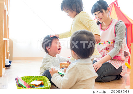 乳幼児、保育園、遊ぶ　撮影協力:RYOZAN PARK大塚 29008543
