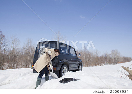 雪道レスキュー 29008984