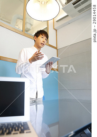 コワーキング　共有スペース　フリーランス 29014458