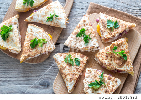 Quesadillas Quesadillas 29015833