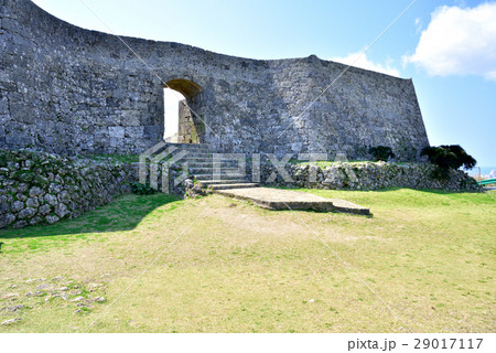 沖縄の世界遺産　中城城跡 29017117