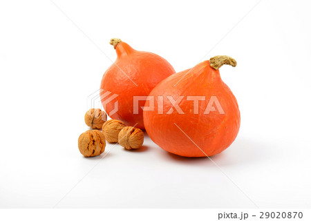 orange pumpkins wtih walnuts 29020870