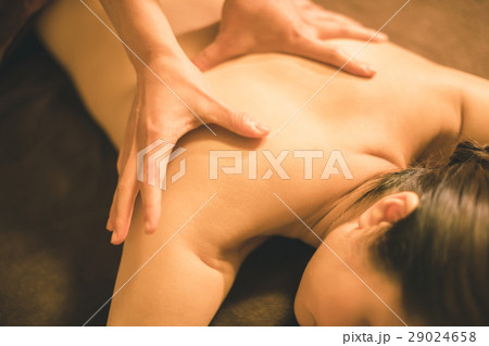 body care　撮影協力： 3BエステサロンLuki'A（麻布十番） 29024658