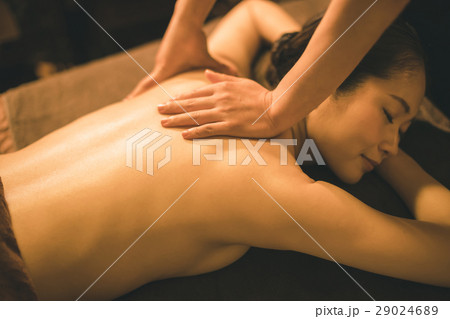 body care　撮影協力： 3BエステサロンLuki'A（麻布十番） 29024689