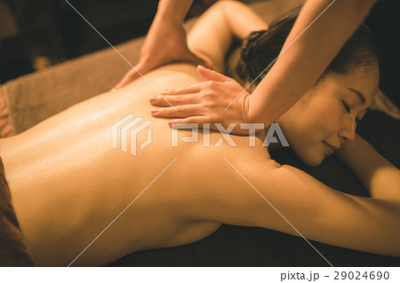 body care　撮影協力： 3BエステサロンLuki'A（麻布十番） 29024690