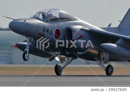 航空自衛隊　飛行機　着陸　T-4 29027690