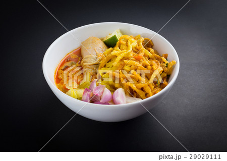 Northern Thai Style Curried Noodle Soup  29029111