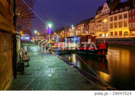 Strasbourg. Quay St. Thomas. 29047024