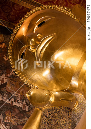 Reclining Buddha in Wat Pho 29047471