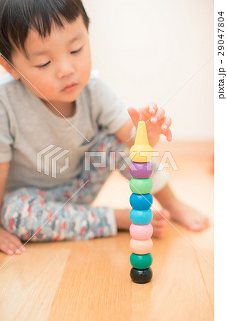 3 years old 29047804