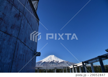 【山梨県富士吉田市】富士山レーダードーム館と富士山 【山梨県富士吉田市】富士山レーダードーム館と富士山 29052847