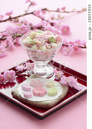 雛あられ　雛祭り　桃の花 29055950