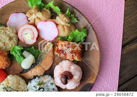 三種おこわの和食ワンプレートご飯 29056872