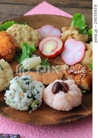 おこわの和食ワンプレートご飯 29056939