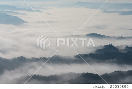 九十九谷 早朝風景 （千葉県君津市鹿野山） 2017年3月撮影 29059396