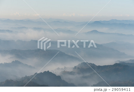 九十九谷 早朝風景 （千葉県君津市鹿野山） 2017年3月撮影 29059411