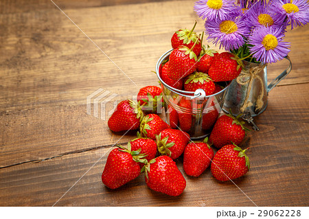 Fresh strawberries 29062228