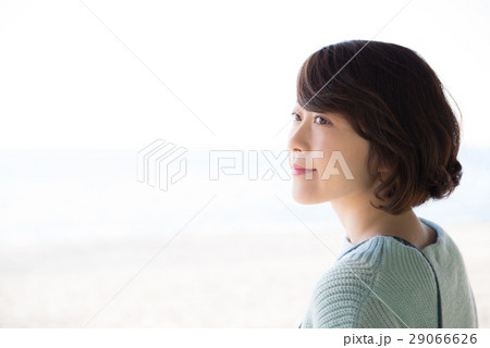 観光　女性 29066626