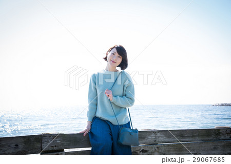 観光　女性 29067685