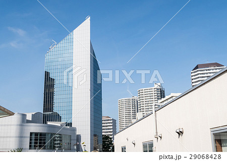 都市風景 川口駅前から総合文化センターを望む 都市風景 川口駅前から総合文化センターを望む 29068428