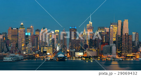 Midtown Manhattan skyline 29069432