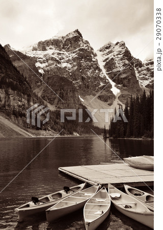 Moraine Lake Moraine Lake 29070338