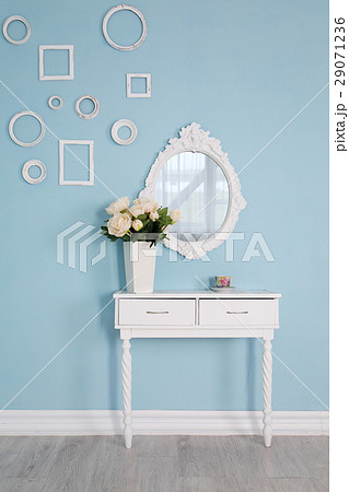 interior of the female room 29071236