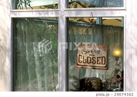 vintage closed sign vintage closed sign 29074302