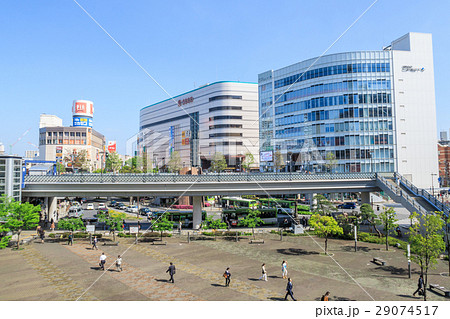 川口駅前　キュポ・ラ広場 29074517