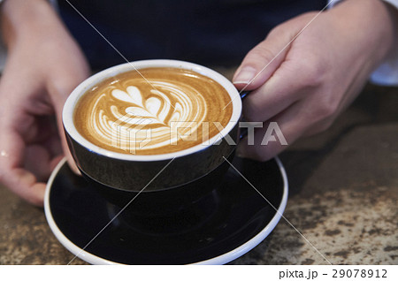 カフェ スタッフ ラテアート カフェ スタッフ ラテアート 29078912