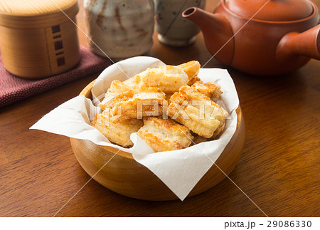 おかき 揚げおかき 米菓 煎餅 お菓子 おやつ 揚げもち おかき 揚げおかき 米菓 煎餅 お菓子 おやつ 揚げもち 29086330