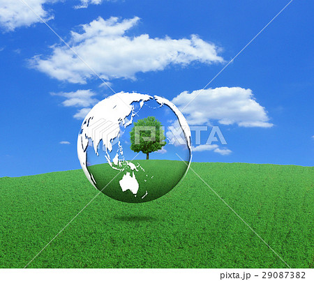 地球に育つ一本の大樹のイラスト素材