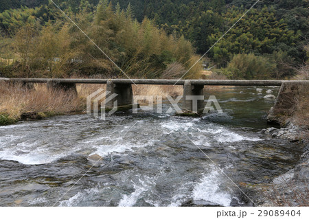 高知県四万十市 小崎沈下橋 高知県四万十市 小崎沈下橋 29089404