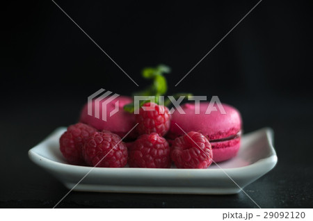 macaroons with raspberries macaroons with raspberries 29092120