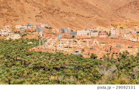 Oasis of the Todra River at Tinghir, Morocco 29092531