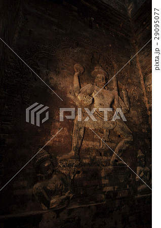 Four-armed Vishnu Bas Relief at Prasat Kravan 29095077
