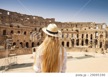 Woman in Tunisia El Jem roman apmphitheatre Woman in Tunisia El Jem roman apmphitheatre 29095390