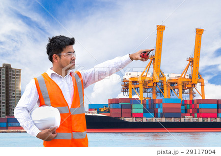 Port engineer of the industrial harbor Port engineer of the industrial harbor 29117004