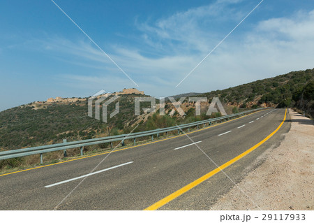 The road to the fortress Nimrod 29117933