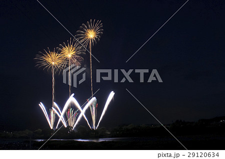 大石田まつり最上川花火大会 スターマイン Oishida festival Fireworks 大石田まつり最上川花火大会 スターマイン Oishida festival Fireworks 29120634